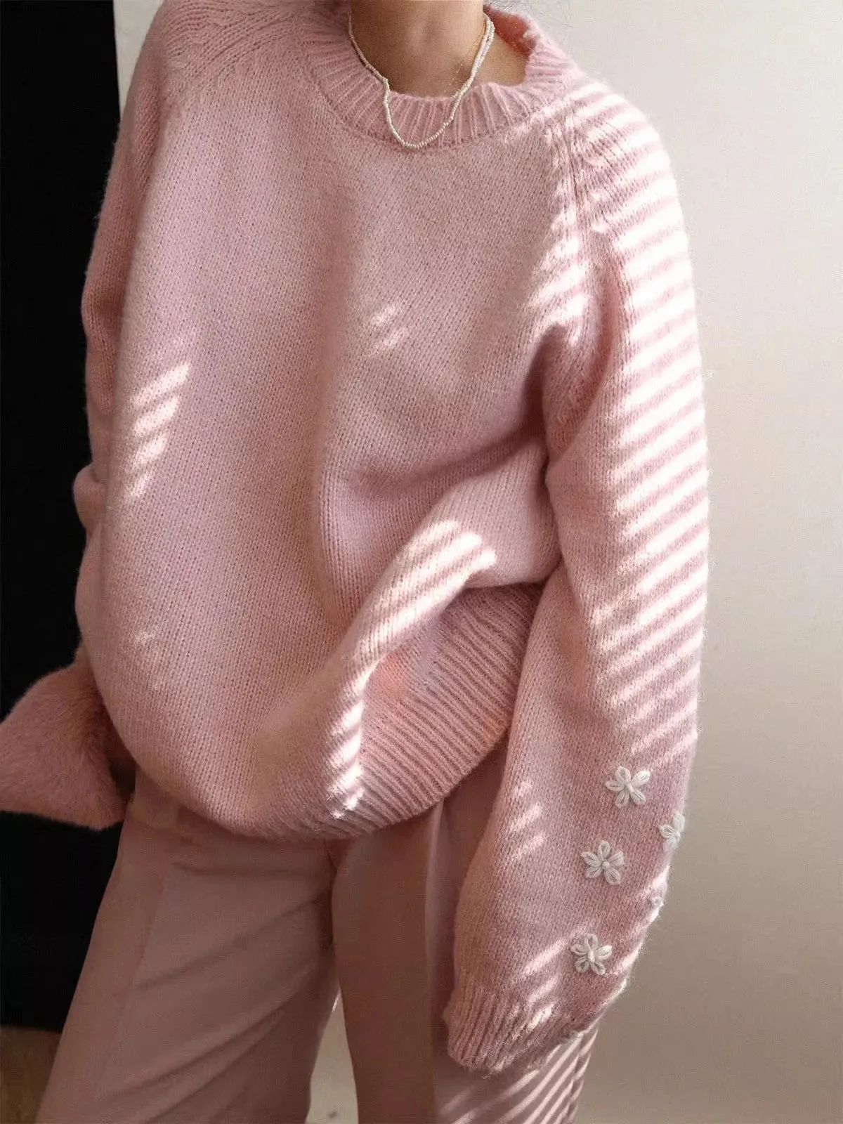 Fashion Flower Embroidery Knitted Sweater For Women Chic Long Sleeve O Neck Pullover Jumper 2023 Fall Winter Sweet Tops C-306