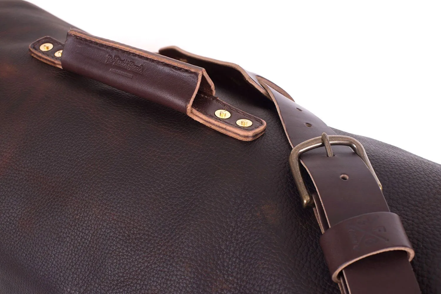 GUNNAR ZIPPERED LEATHER DUFFLE BAG - MILITARY STYLE DUFFLE BAG