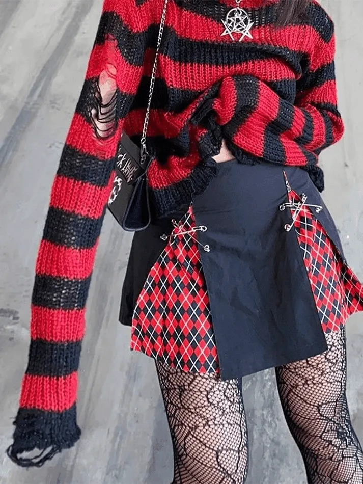 LANFUBEISI - Distressed Striped Crop Sweater