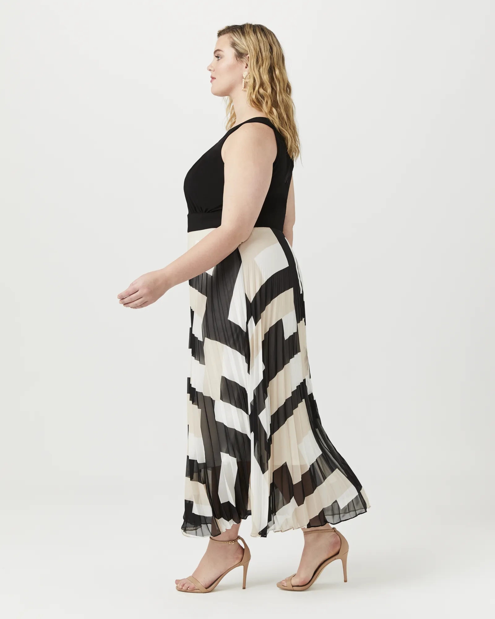 Madison Halter Maxi Dress | Black / Ivory