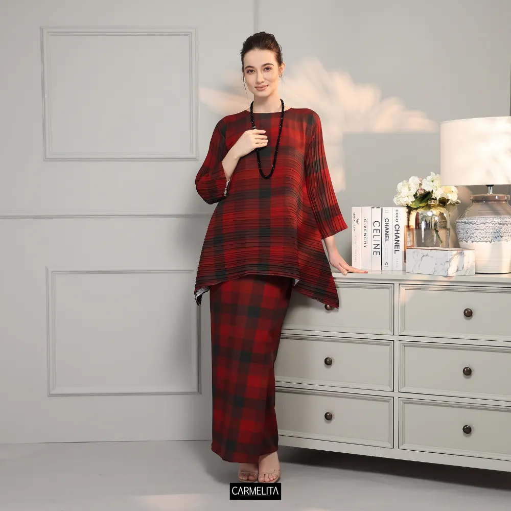 MALIKA PRINTED - PLAID IN RED