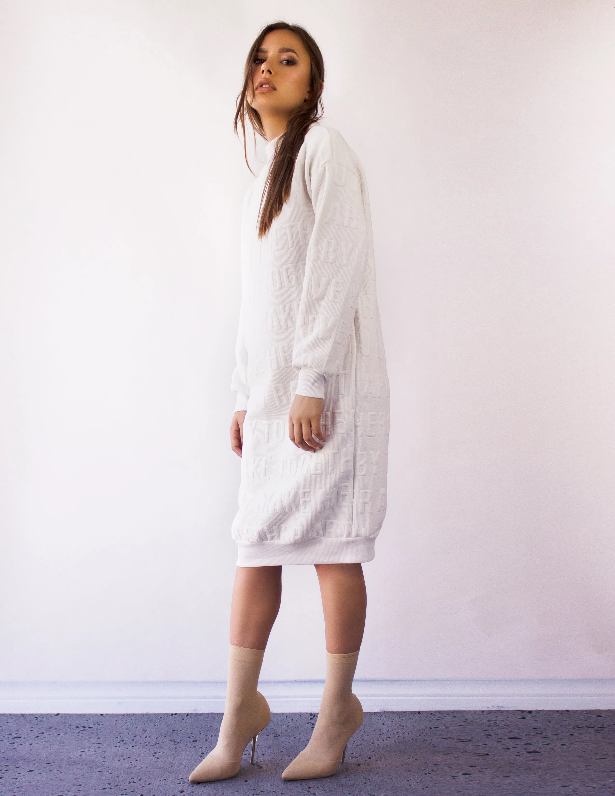 NOCTUA SWEATER DRESS- SOY