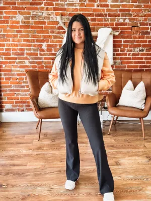 Ribbed & Flared Yoga Pant