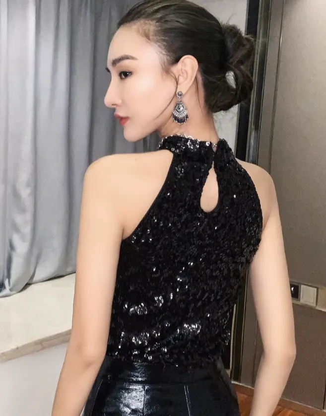 Sleeveless High Neck Sequin Top