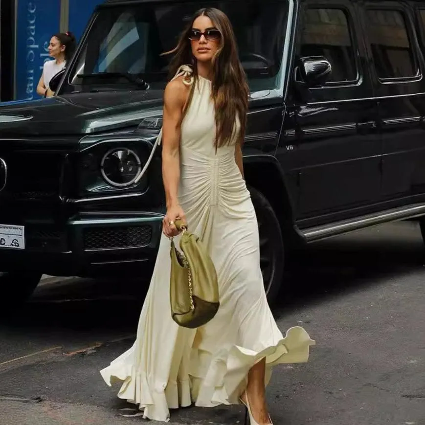 Sleeveless round neck tie pleated swing dress